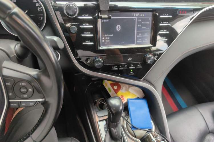 Used Toyota Camry 2018 2.0G Luxury Edition Audio And AC Panel