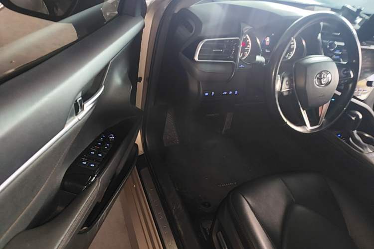 Used Toyota Camry 2018 2.5G Luxury Edition Driver Seat