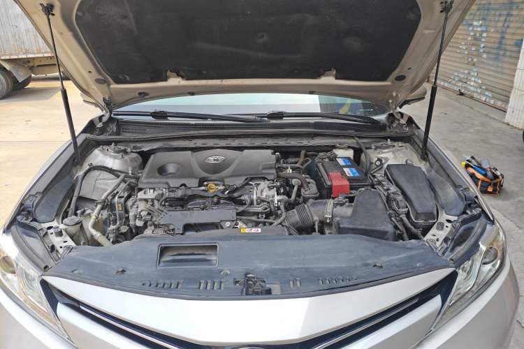 Used Toyota Camry 2018 2.5G Luxury Edition Engine Bay