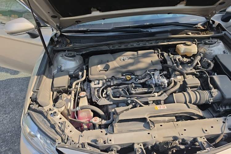 Used Toyota Camry 2018 Dual-Engine 2.5 HG Luxury Edition Engine Bay Right