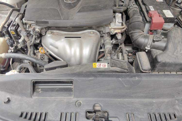 Used Toyota Camry 2018 2.0G Luxury Edition Engine Bay