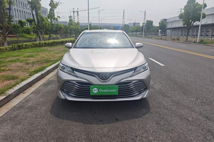 Used Toyota Camry 2018 2.0G Luxury Edition Exterior 1