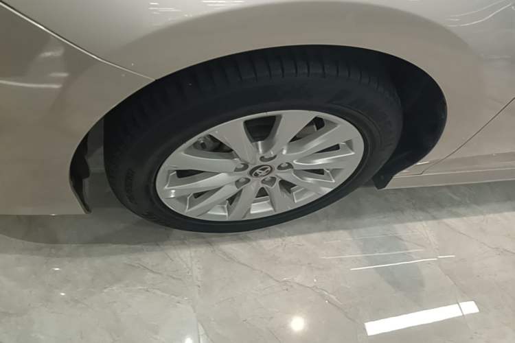 Used Toyota Camry 2018 2.0G Luxury Edition Exterior 4
