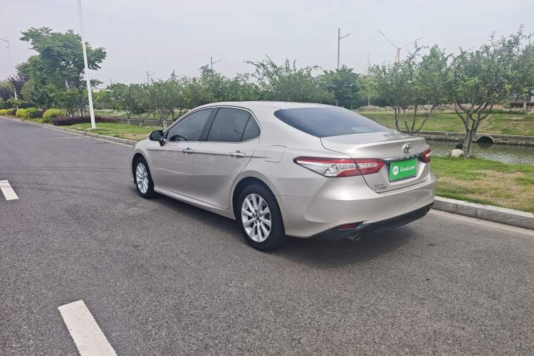 Used Toyota Camry 2018 2.0G Luxury Edition Exterior 4