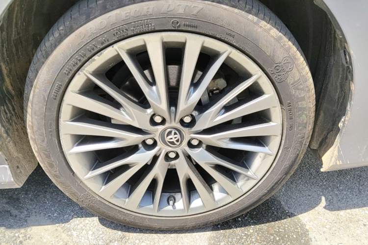 Used Toyota Camry 2018 Dual-Engine 2.5 HG Luxury Edition Exterior 4