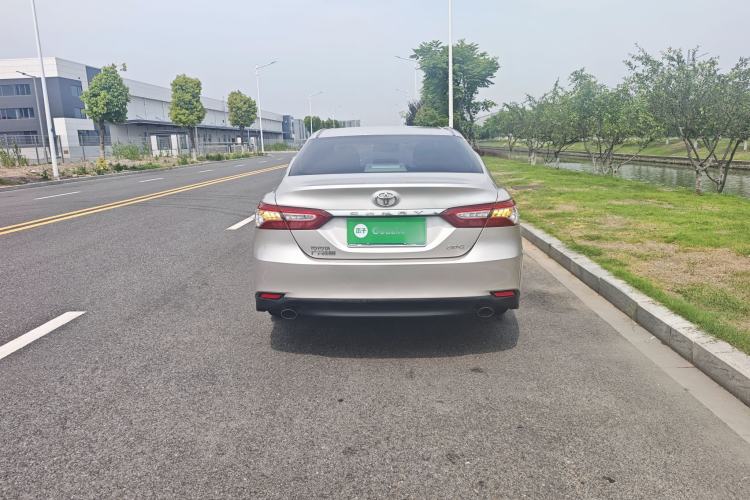 Used Toyota Camry 2018 2.0G Luxury Edition Exterior 5