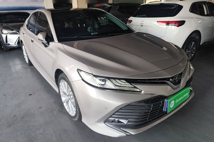Used Toyota Camry 2018 2.5G Luxury Edition Front Right 45 Deg