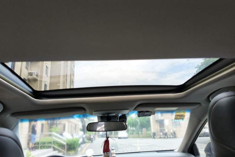 Used Toyota Camry 2018 2.5G Luxury Edition Headliner