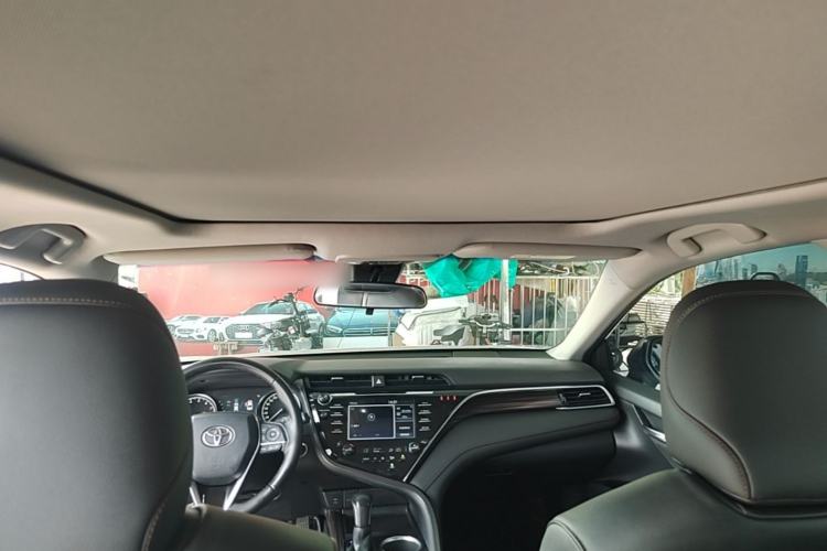 Used Toyota Camry 2018 2.5G Luxury Edition Headliner