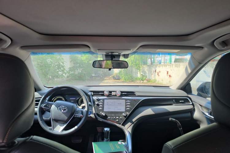 Used Toyota Camry 2018 Dual-Engine 2.5 HG Luxury Edition Headliner