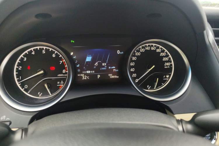 Used Toyota Camry 2018 2.0G Luxury Edition Instrument Cluster