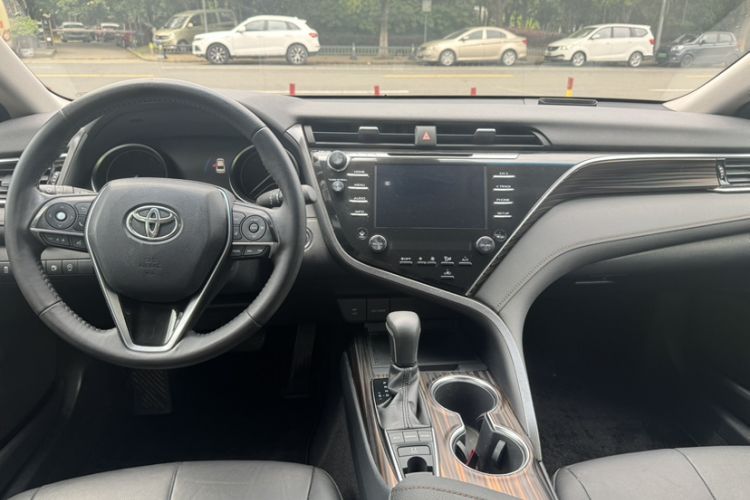 Used Toyota Camry 2018 2.5G Luxury Edition Interior 2