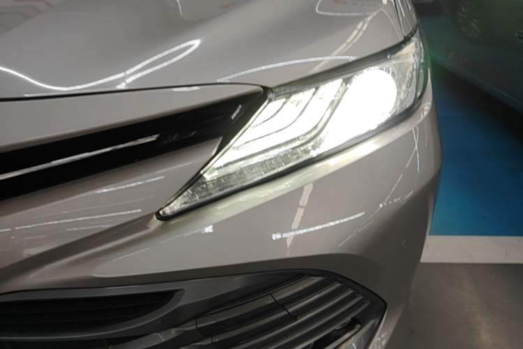 Used Toyota Camry 2018 2.0G Luxury Edition Left Front Headlight