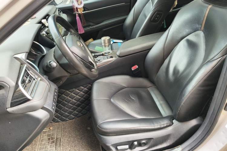 Used Toyota Camry 2018 2.5G Luxury Edition Left Front Seat