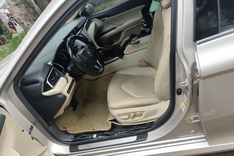 Used Toyota Camry 2018 2.0G Luxury Edition Left Front Seat