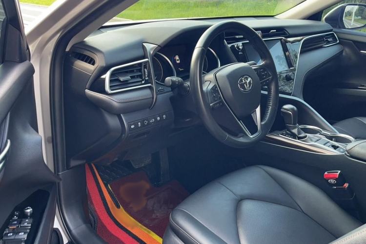 Used Toyota Camry 2018 2.0G Luxury Edition Left Front Seat
