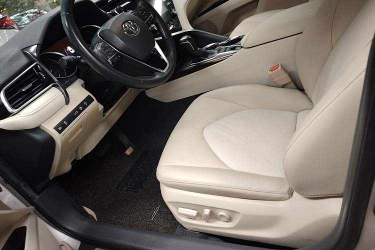 Used Toyota Camry 2018 2.5G Luxury Edition Left Front Seat
