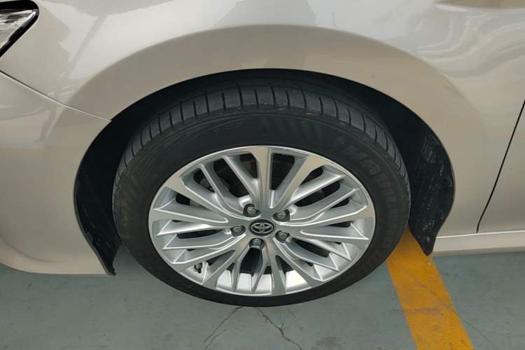 Used Toyota Camry 2018 2.5G Luxury Edition Left Front Wheel Hub