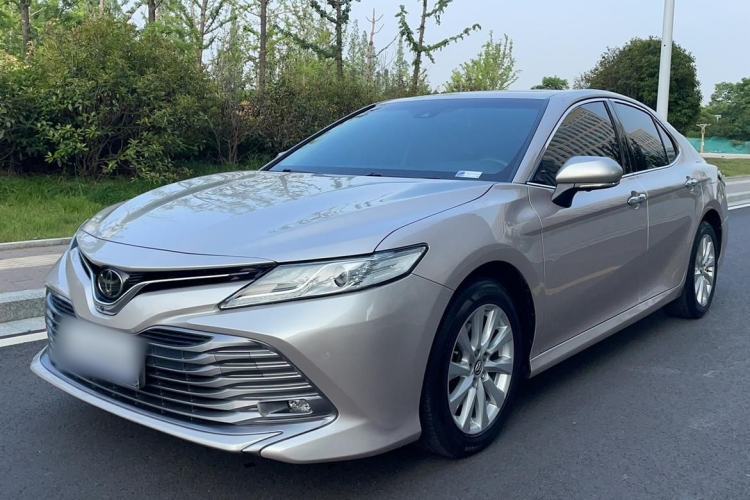Used Toyota Camry 2018 2.0G Luxury Edition Guazi used car, China used car export, Used car for sale, Used cars, Cheapest cars for sale