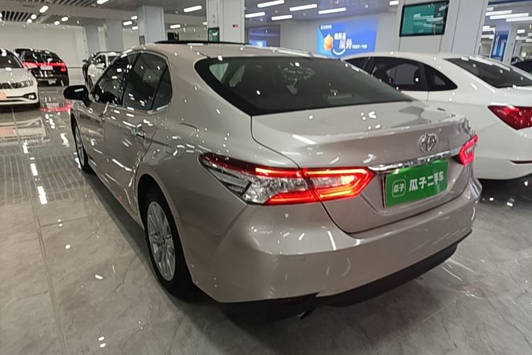 Used Toyota Camry 2018 2.0G Luxury Edition Rear Left 45 Deg