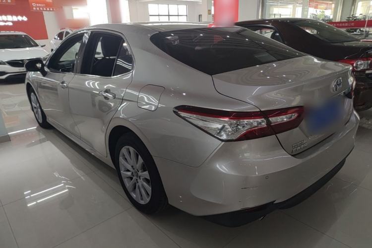 Used Toyota Camry 2018 2.0G Luxury Edition Rear Left 45 Deg