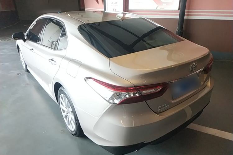 Used Toyota Camry 2018 2.0G Luxury Edition Rear Left 45 Deg