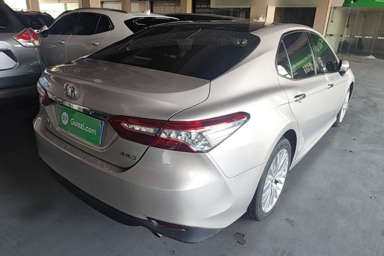 Used Toyota Camry 2018 2.5G Luxury Edition Rear Right 45 Deg