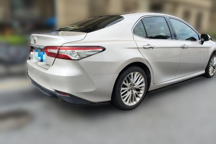 Used Toyota Camry 2018 2.5G Luxury Edition Rear Right 45 Deg