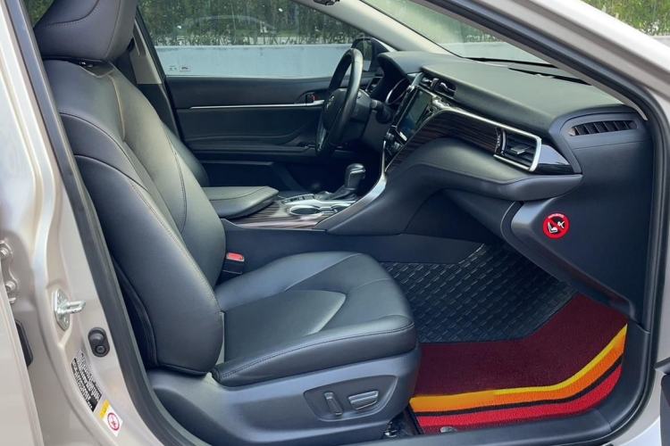 Used Toyota Camry 2018 2.0G Luxury Edition Right Front Seat