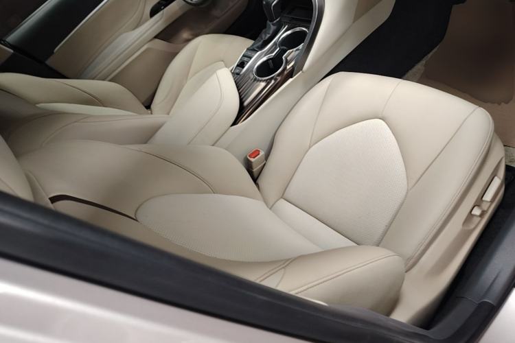 Used Toyota Camry 2018 2.5G Luxury Edition Right Front Seat
