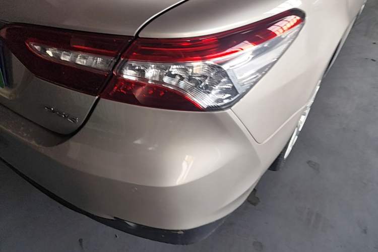 Used Toyota Camry 2018 2.5G Luxury Edition Right Rear Taillight