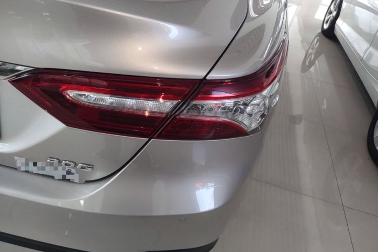 Used Toyota Camry 2018 2.0G Luxury Edition Right Rear Taillight