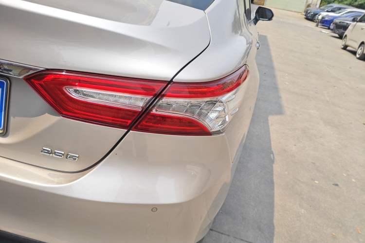 Used Toyota Camry 2018 2.5G Luxury Edition Right Rear Taillight