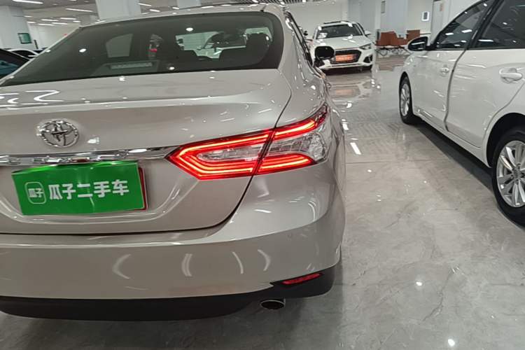 Used Toyota Camry 2018 2.0G Luxury Edition Right Rear Taillight