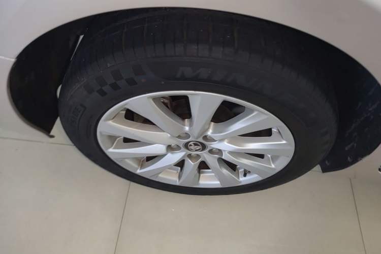 Used Toyota Camry 2018 2.0G Luxury Edition Right Rear Wheel Hub
