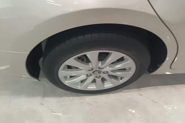 Used Toyota Camry 2018 2.0G Luxury Edition Right Rear Wheel Hub