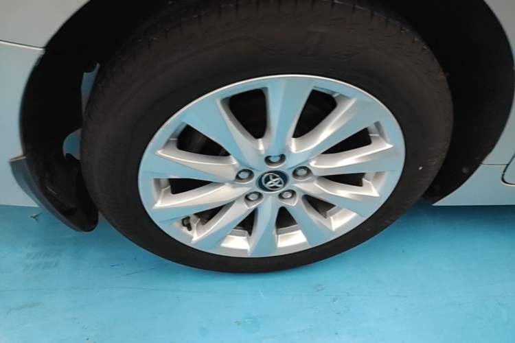 Used Toyota Camry 2018 2.0G Luxury Edition Right Rear Wheel Hub