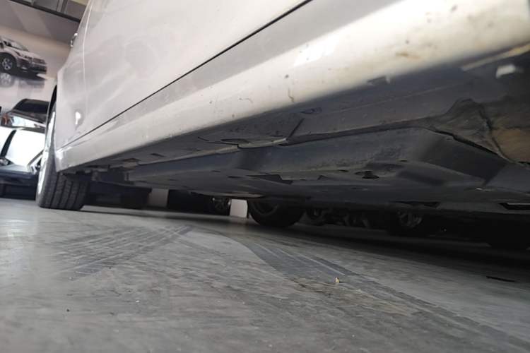 Used Toyota Camry 2018 2.5G Luxury Edition Right Side Sill