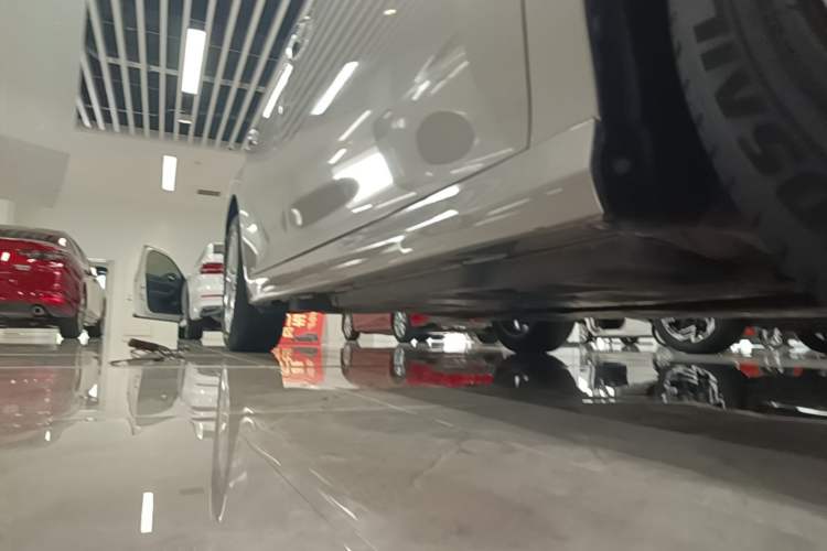 Used Toyota Camry 2018 2.0G Luxury Edition Right Side Sill