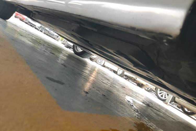 Used Toyota Camry 2018 2.5G Luxury Edition Right Side Sill