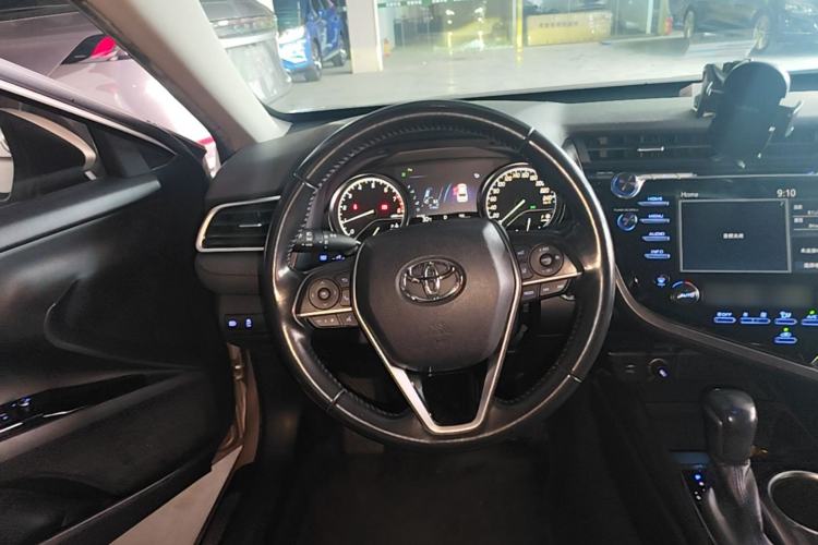 Used Toyota Camry 2018 2.5G Luxury Edition Steering Wheel