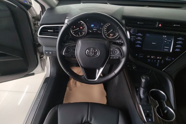 Used Toyota Camry 2018 2.0G Luxury Edition Steering Wheel