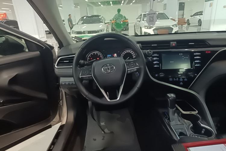 Used Toyota Camry 2018 2.0G Luxury Edition Steering Wheel