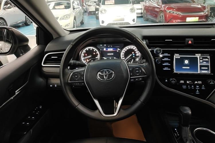 Used Toyota Camry 2018 2.0G Luxury Edition Steering Wheel