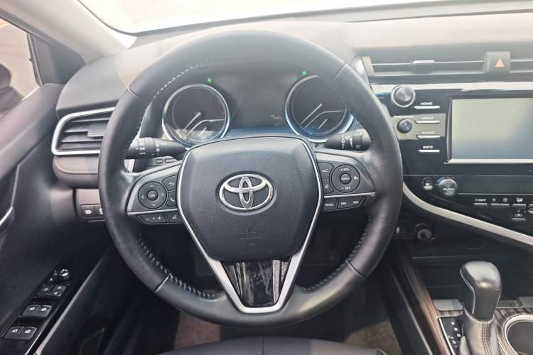 Used Toyota Camry 2018 2.0G Luxury Edition Steering Wheel