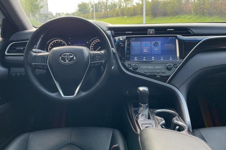 Used Toyota Camry 2018 2.0G Luxury Edition Steering Wheel