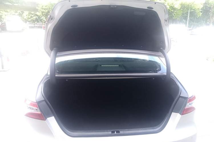 Used Toyota Camry 2018 2.5G Luxury Edition Trunk