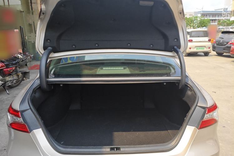 Used Toyota Camry 2018 2.5G Luxury Edition Trunk