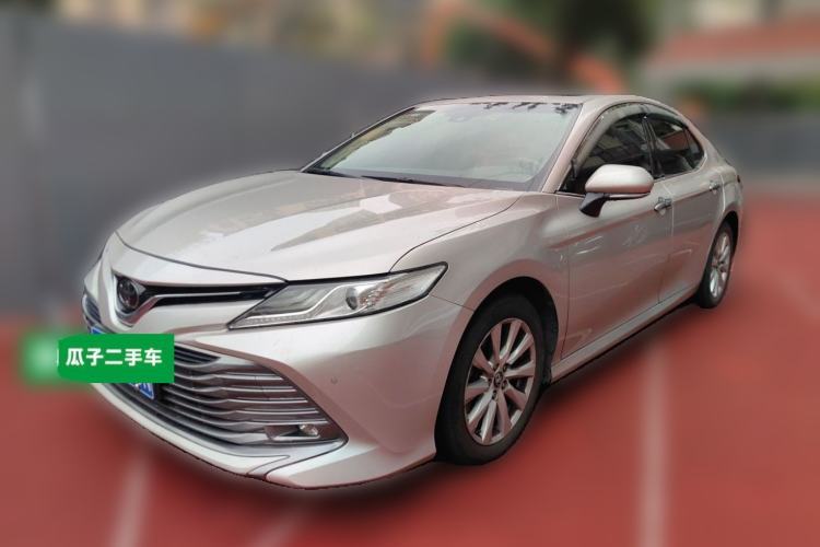 Toyota Camry 2018 2.0G Luxury Edition с пробегом Guazi used car, China used car export, Used car for sale, Used cars, Cheapest cars for sale
