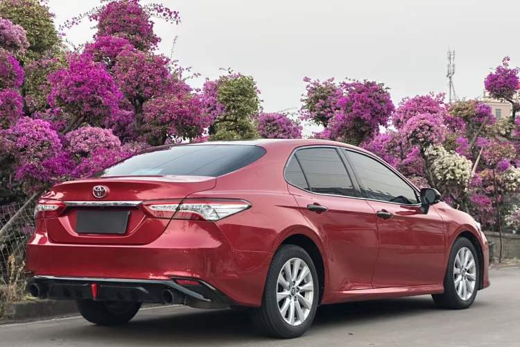 Used Toyota Camry 2018 2.0G Luxury Edition Exterior 2